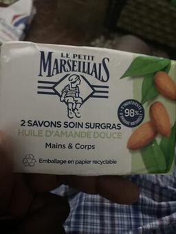 Le Petit Marseillais Xà phòng dưỡng da Huile d'Amande Douce