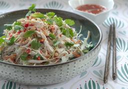 Cách làm gỏi gà xé phay ngon từ thịt ức gà, làm bao nhiêu cũng hết veo