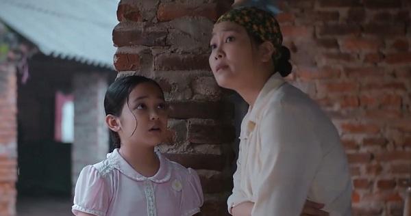 Thương ngày nắng về tập 2: Hoa bị mẹ bỏ rơi, bà Nga cưu mang bất đắc dĩ