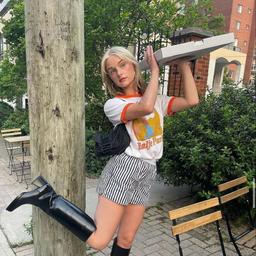 DIỆN ĐỒ NGỦ RA ĐƯỜNG, WHY NOT?