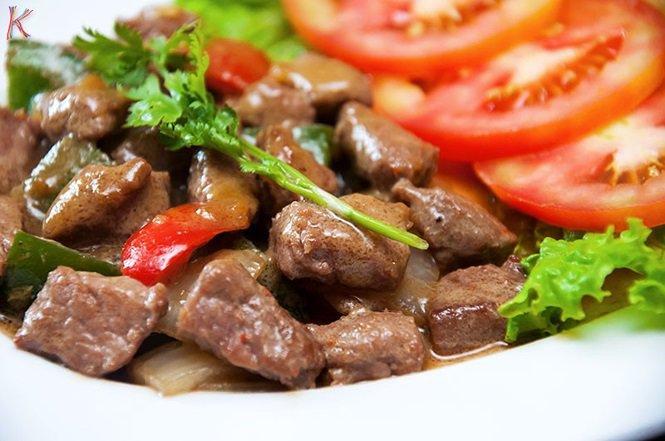 100g thịt bò chứa bao nhiêu calo? Ăn nhiều thịt bò có tốt không?