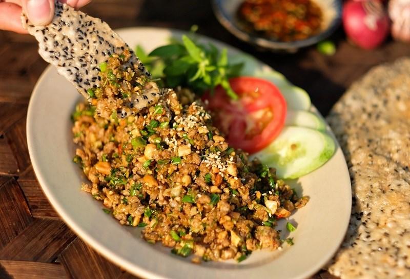 Bánh đa bao nhiêu calo? Cách ăn bánh đa giảm cân