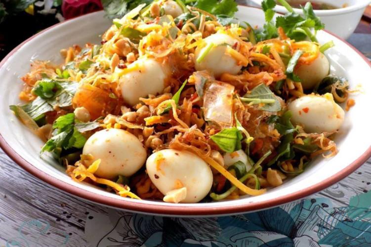 Bánh tráng trộn bao nhiêu calo? Ăn bánh tráng trộn có béo không?
