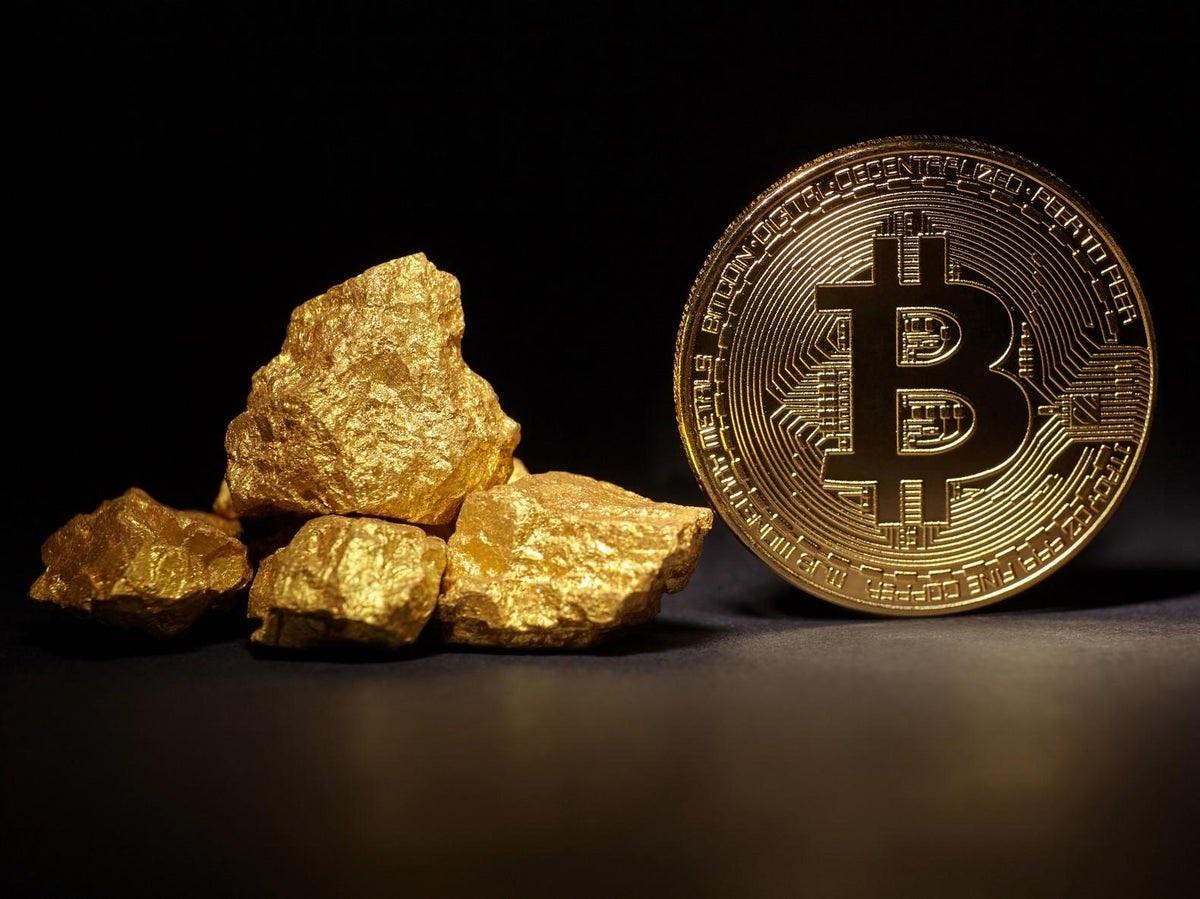 Giá Bitcoin hôm nay 23/12: Sắc xanh tiếp tục là chủ đạo