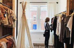 10 tips mua sắm "đồ secondhand" hiệu quả và tiết kiệm
