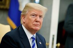 Tổng thống Donald Trump không đóng thuế trong 10 năm