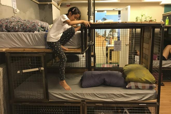 Áp lực về tiền bạc, người trẻ châu Á chuộng nhà trọ siêu nhỏ