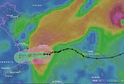 Bão số 10 áp sát bờ biển Phú Yên – Quảng Ngãi