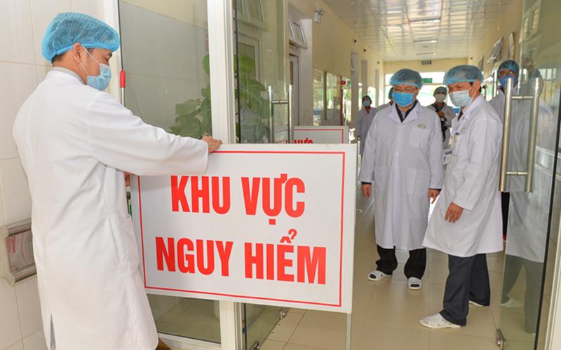 Hà Nội cách ly hai nhân viên khách sạn tiếp xúc với chuyên gia mắc Covid-19