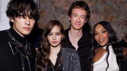 "Soi" gu thời trang của bạn trai tin đồn Lisa (BLACKPINK)