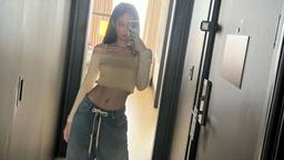 Jennie khiến trào lưu 'quần cạp trễ' quay trở lại đường đua thời trang