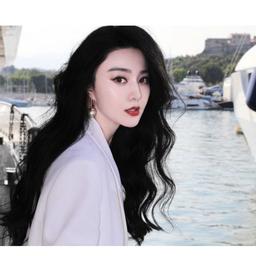 Học Phạm Băng Băng bí quyết giữ da trắng: Chống nắng mọi nơi