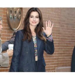 10 bộ trang phục denim sành điệu, dễ áp dụng của sao Hollywood