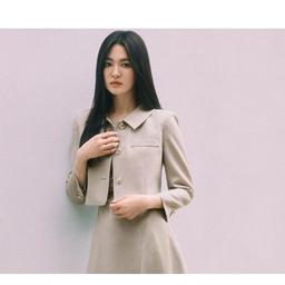 Song Hye Kyo hoá quý cô mùa thu sang trọng