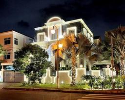 Làm dâu hào môn, 4 sao nữ này đang sống như bà hoàng ở những dinh thự triệu đô