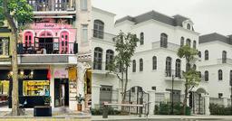 Những cơ ngơi bạc tỷ của Tuấn Hưng: Nhà 3 tầng phố cổ, biệt thự triệu đô có tận mấy căn