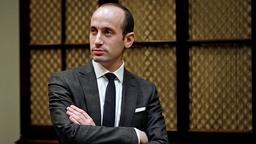 Trợ lý "tay phải" của Trump nhiễm Covid-19