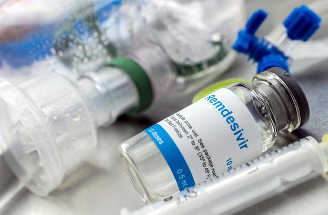 Thuốc Donald Trump sử dụng được Mỹ cấp phép điều trị Covid-19