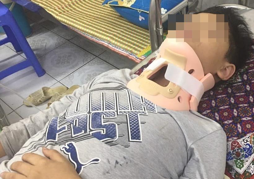 Đánh nhau trên đường đi học về, học sinh lớp 4 bị co giật phải nhập viện