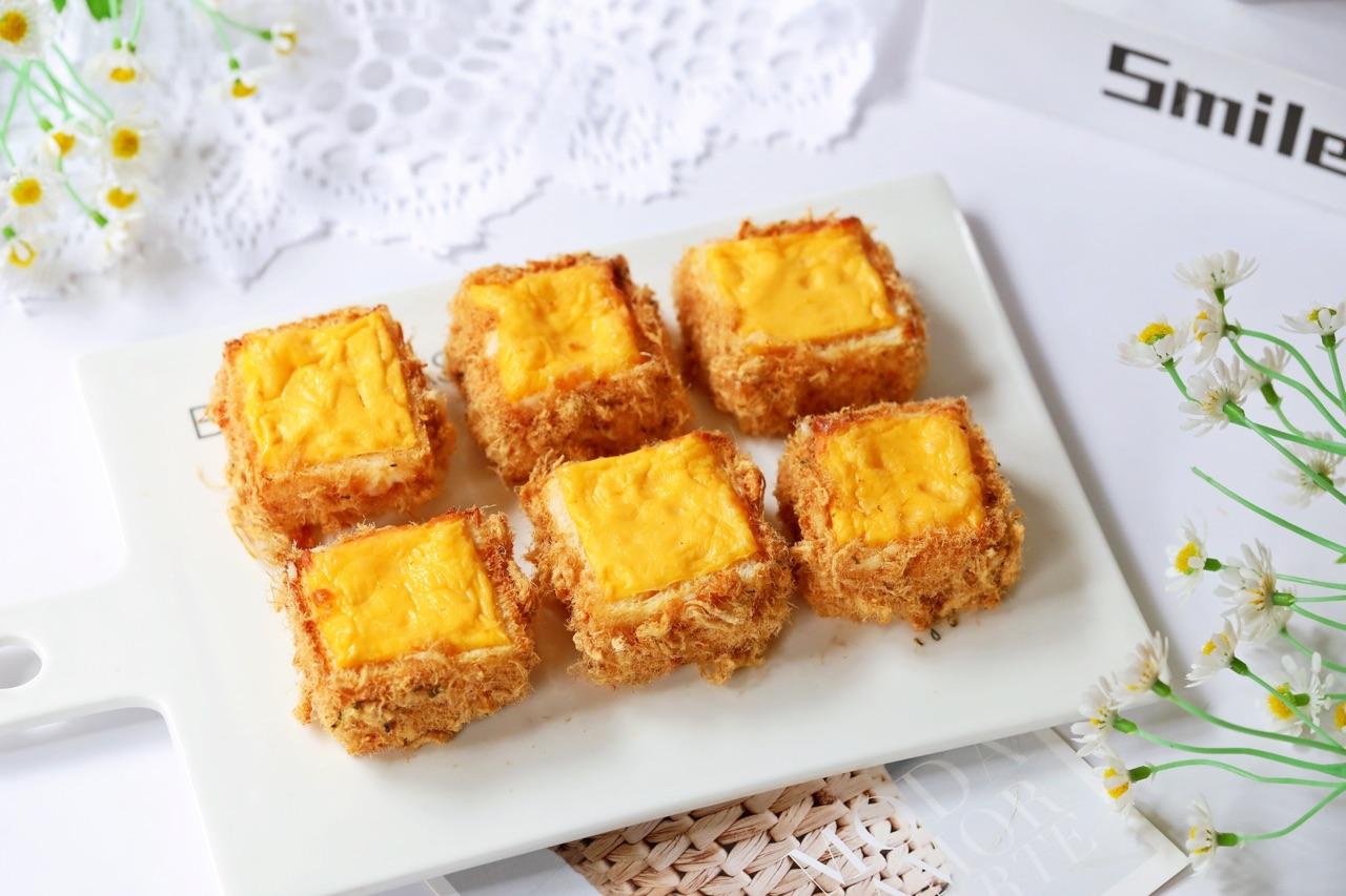 Cách làm sandwich ruốc cực ngon cho bữa sáng chỉ trong vòng 10 phút