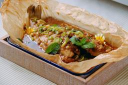 Cách làm món cá om tỏi thơm, ngon, đậm vị mà chế biến nhàn tênh