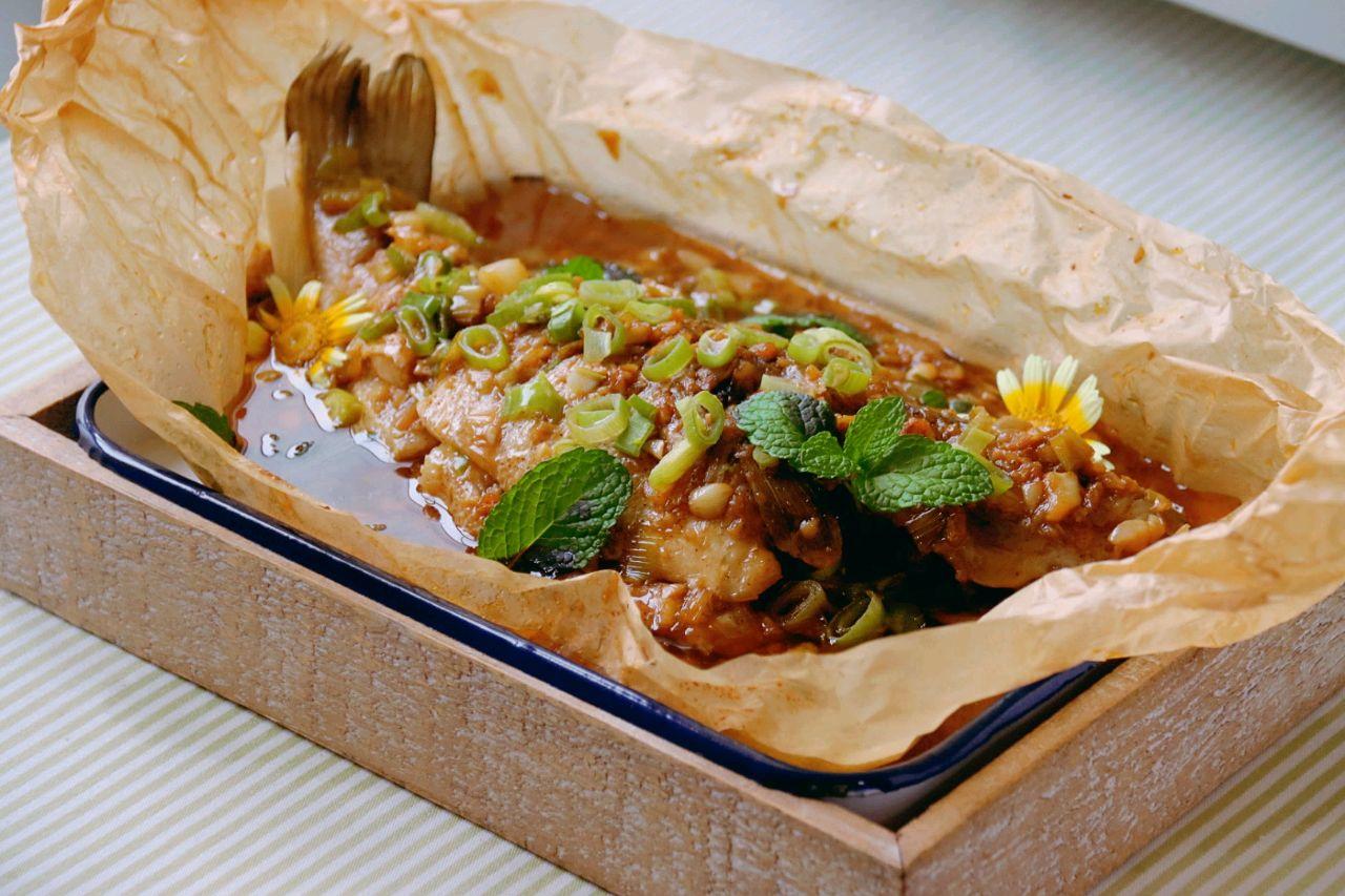 Cách làm món cá om tỏi thơm, ngon, đậm vị mà chế biến nhàn tênh