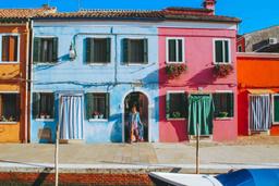 Đảo cầu vồng Burano, thị trấn rực rỡ màu sắc nhất thế giới