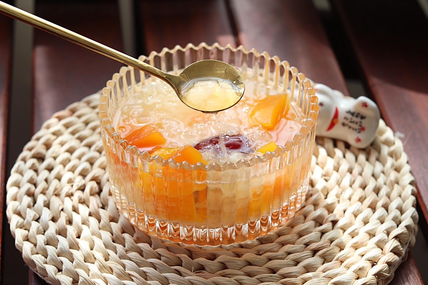 Cách nấu chè đu đủ nấm tuyết vừa ngon, vừa có thêm collagen cho làn da đẹp