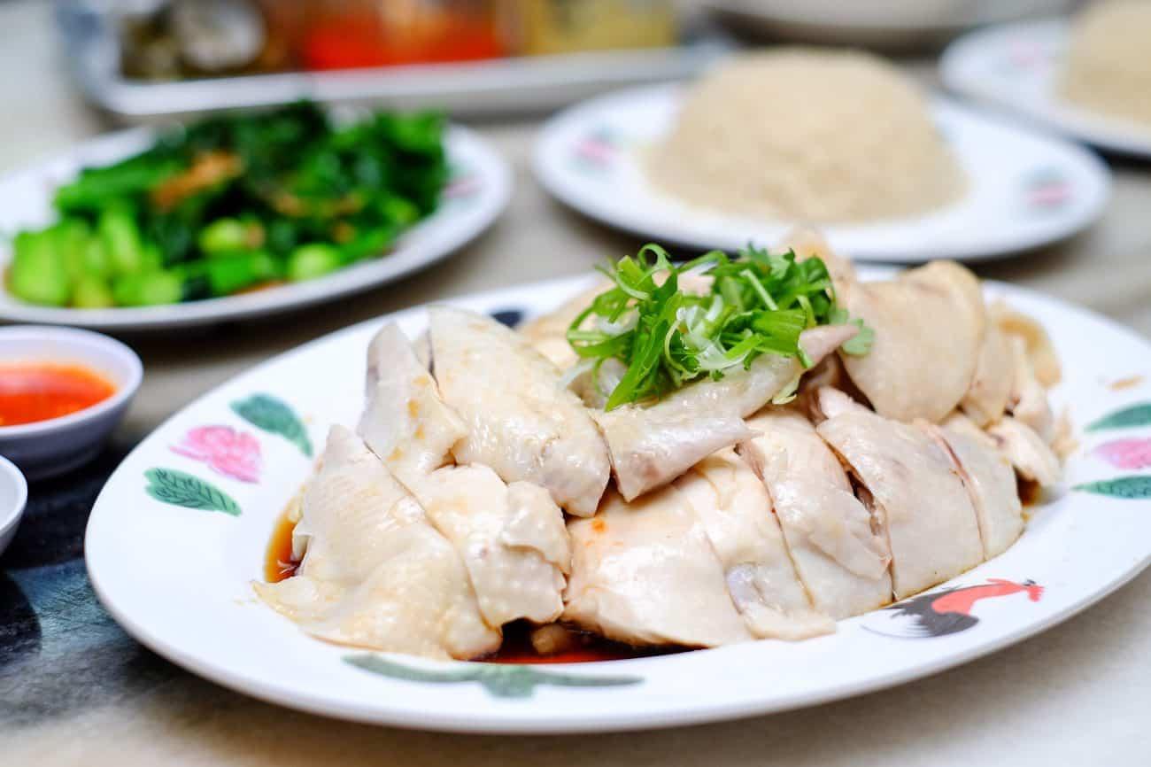 Cơm gà Hải Nam, món cơm bình dân nhưng là món ăn quốc dân của Singapore