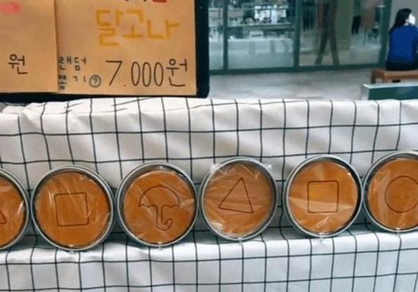 Nhờ Squid Game, giá kẹo đường Dalgona ở Seoul tăng gấp đôi vẫn đông khách