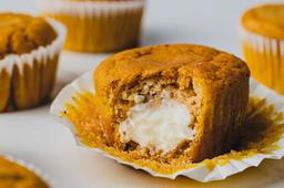 Cách làm bánh muffin bí đỏ kem cheese đã ăn là ghiền