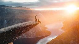 Trolltunga, điểm du lịch phải đi bộ 27km vẫn nhiều người muốn đến của Na Uy