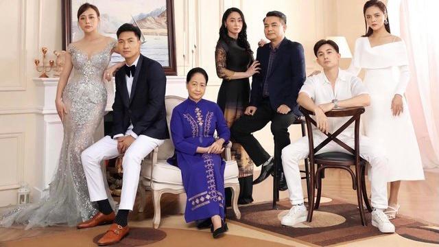 Shark Long (Hương vị tình thân) lấy vợ mà vẫn mắc lỗi trang phục kinh điển