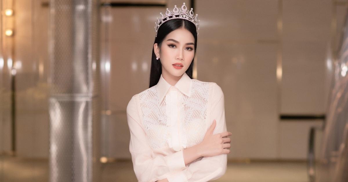 Á hậu Phương Anh mất cơ hội đi thi Hoa hậu Quốc tế vào phút chót