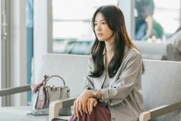 Fan Song Hye Kyo nhất định phải "đu thần tượng" những items trung tính "đáng đồng tiền bát gạo" này