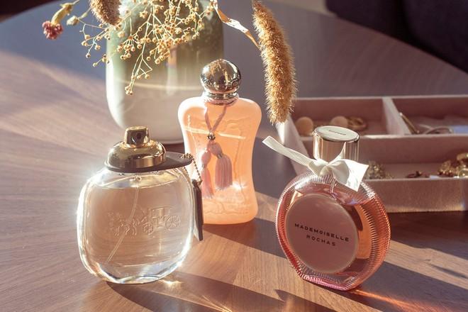 Bí quyết sài nước hoa mà những cô nàng sành điệu không bao giờ nói với bạn