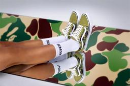 Tín đồ thời trang mong chờ đôi giày BAPE x VANS sớm lên kệ