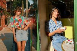 Áo sơ mi họa tiết không hề "lố" và khó mặc nếu bạn học theo những outfit đang được gái Pháp lăng xê