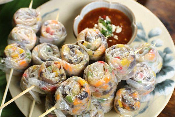 Cách làm bánh tráng lụi chấm me lại đơn giản đến vậy!