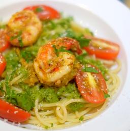 Cách làm tôm chiên pesto cùng tỏi và khoai tây cực hấp dẫn tại nhà