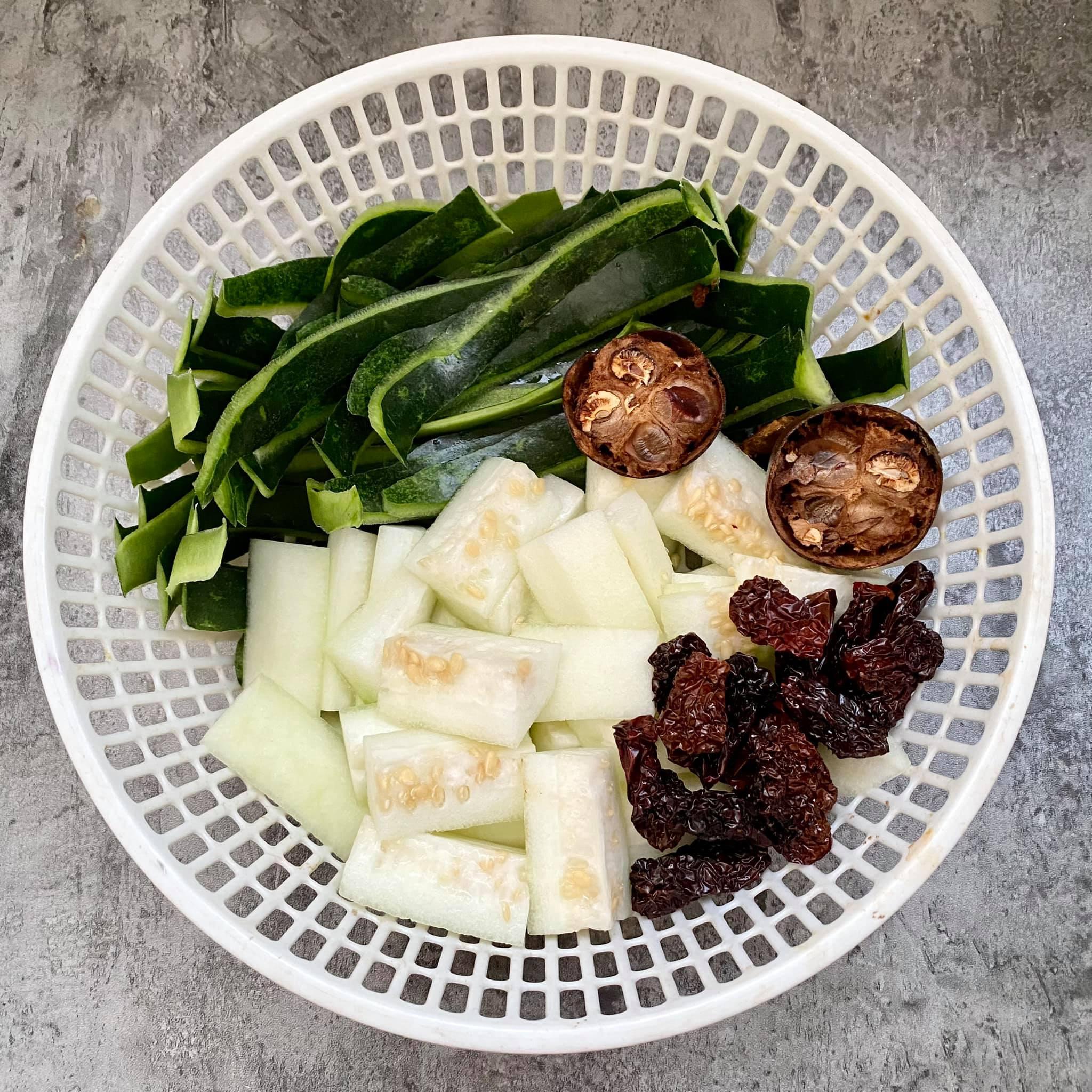 Cách làm trà bí đao từ bí xanh cực đơn giản để giải khát mùa hè