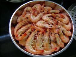 Bỏ túi bí quyết luộc tôm không bị tanh mà lại ngon ngọt cực kì