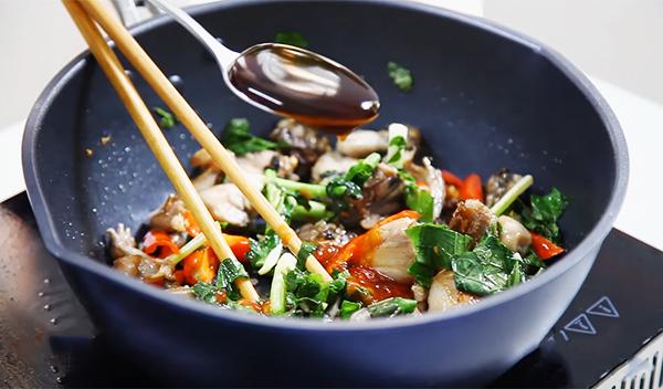 Cách làm ếch xào lá lốt ngon miệng, bổ dưỡng chỉ trong vòng 30 phút