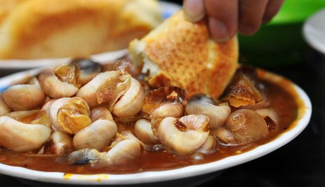 Cách làm ốc mỡ xào me chua ngọt, làm bao nhiêu hết bấy nhiêu