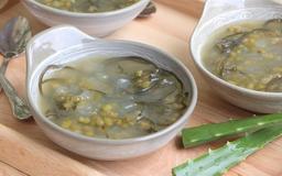 Cách nấu chè đậu xanh nha đam không đắng, không nhớt, giải nhiệt hiệu quả