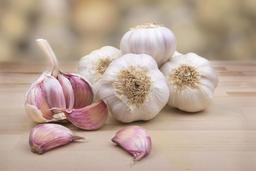 Tỏi tím và tỏi trắng, đâu mới là loại tỏi tốt mà bà nội trợ thông thái không nên bỏ qua