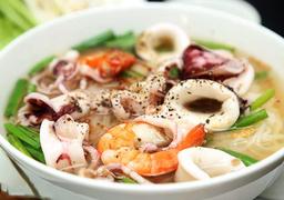 5 món nước ngon, giá mềm nhưng chinh phục cả người Việt lẫn khách Tây