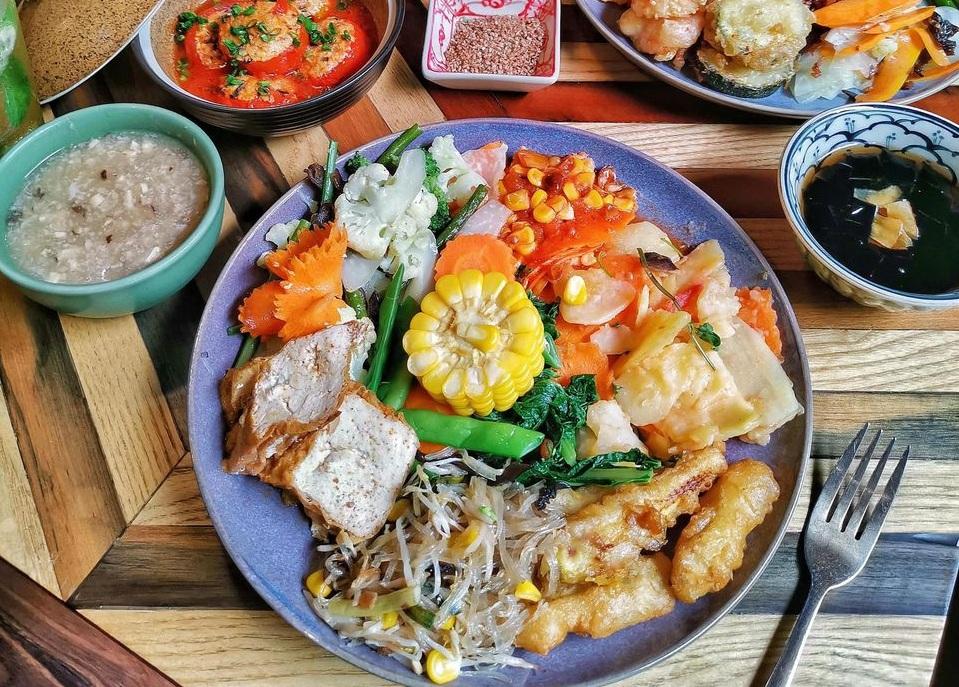 3 nhà hàng buffet chay ngon, giá hợp túi tiền ở Hà Nội