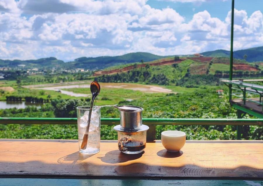 Mê Linh Coffee Garden-quán cà phê view đẹp và nhiều góc "sống ảo" ở Đà Lạt
