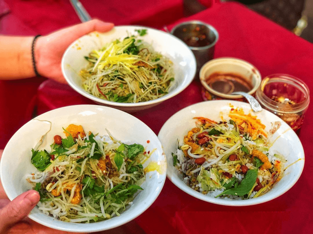 Cơm hến Huế, món ăn "nhà nghèo" nhưng nặng tình như người xứ Huế